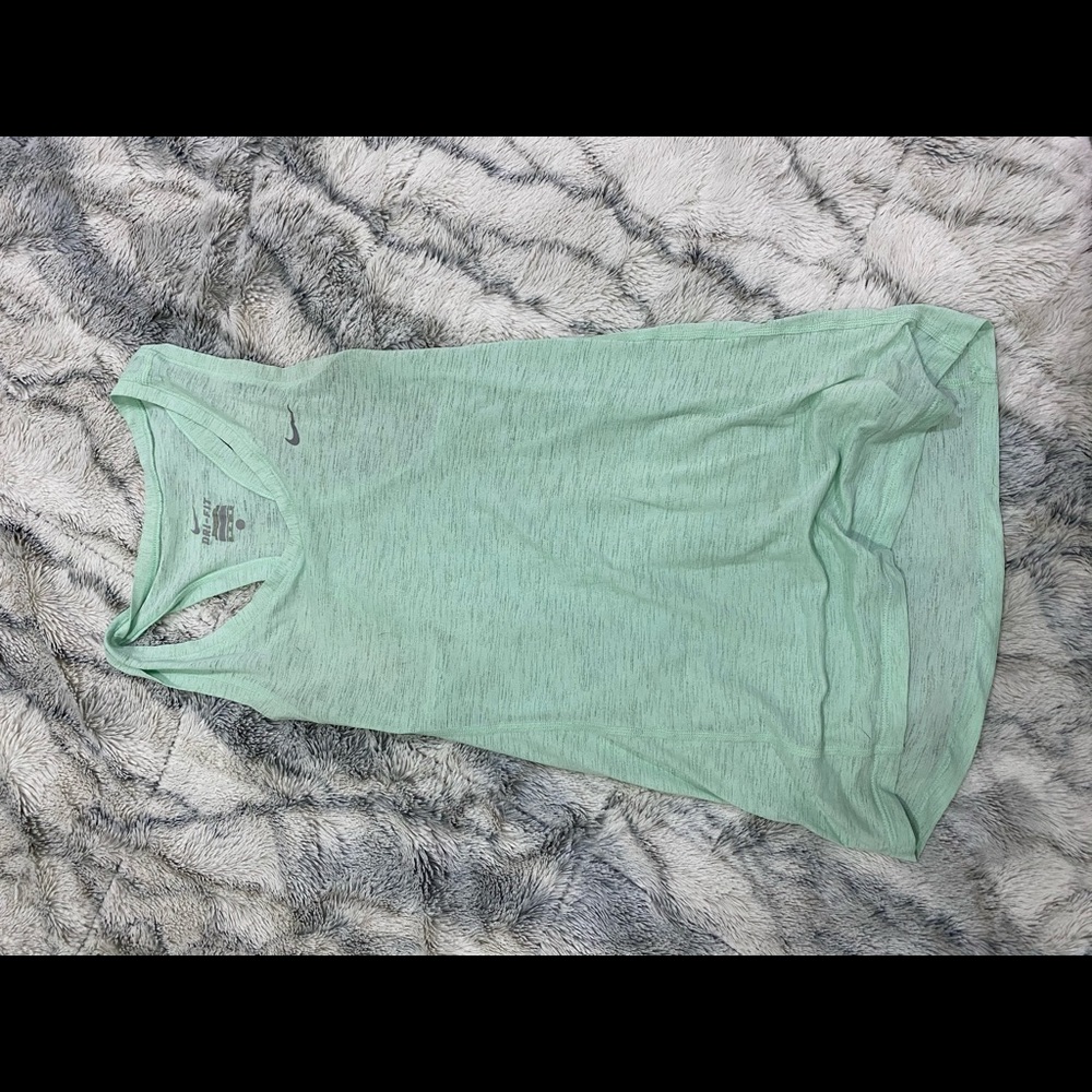 Nike tank